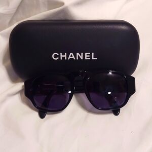 Authentic Chanel Black Frame Logo Sunglasses #01452 94305